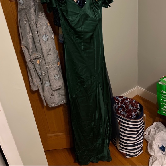 Emerald Green Silk Dress Size M from Zara - Picture 4 of 4